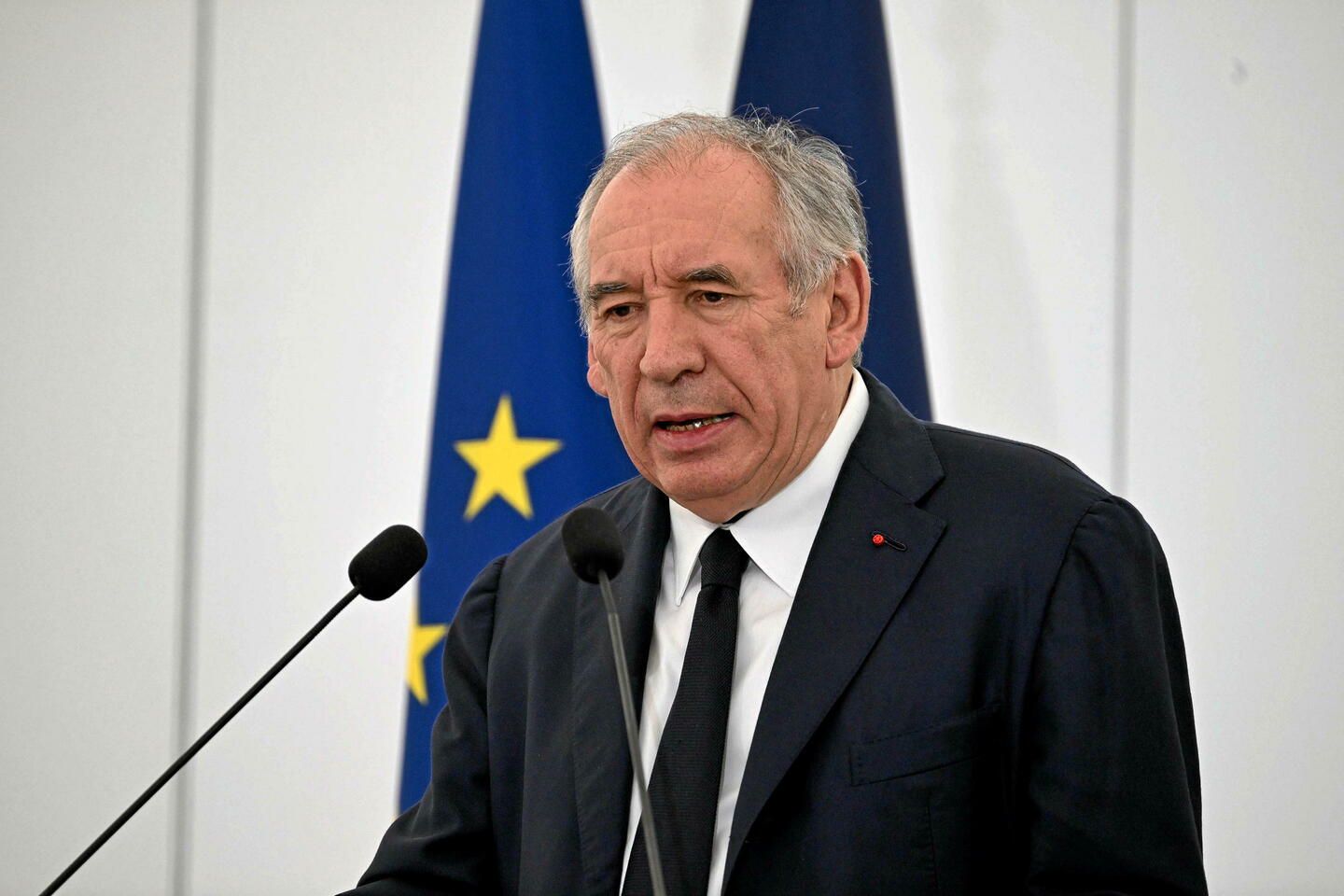 , Actualités France: Pourquoi il faut suivre François Bayrou (malgré tout) #France