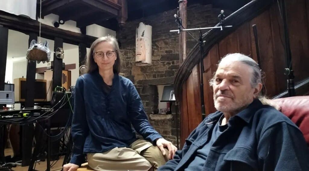 , ; Morlaix. Le coup de coeur d’un couple d’artistes pour une maison à pans de bois