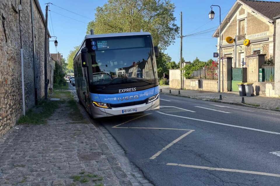 La nouvelle ligne 7711, qui relie Fontainebleau et Evry passe notamment par Chailly-en-Bière