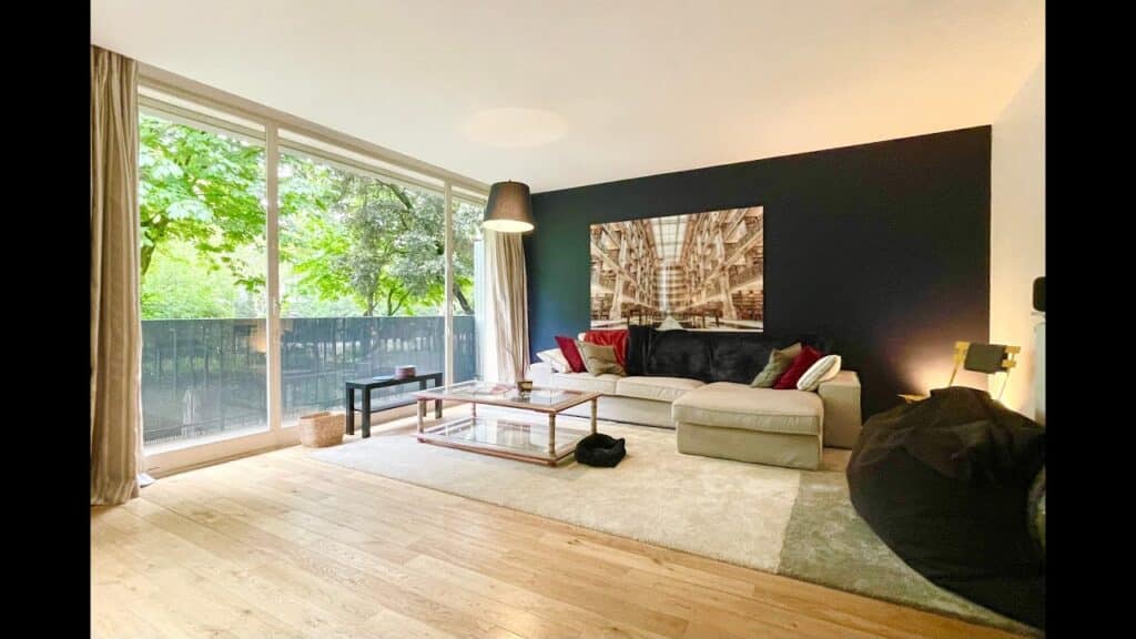 , neuilly-sur-seine,NEUILLY SUR SEINE. Appartement à vendre 3/4 Pièces 89m² avec balcon et parking.